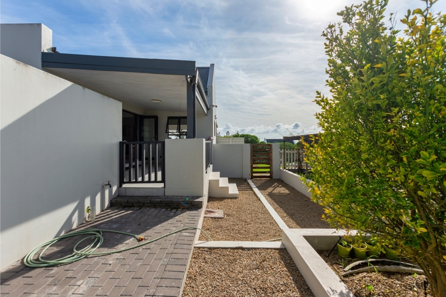 9 Bedroom Property for Sale in Olifantskop Western Cape